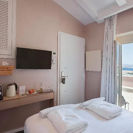Consolato Boutique Konukevi